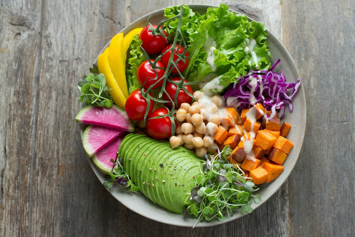 A colorful bowl of vegetables